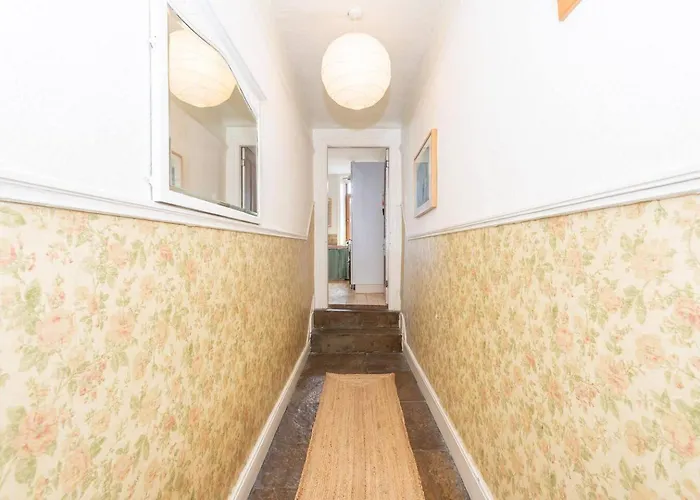 Family Haven -amazing Views-heart Of Bridge - Pass The Keys Vakantiehuis *