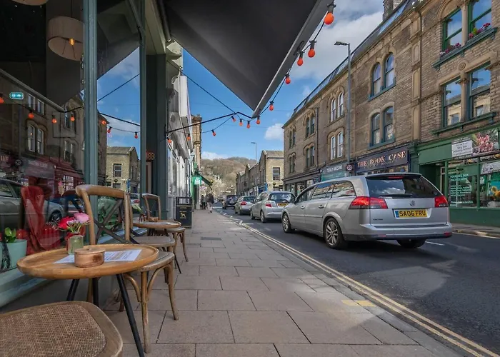 Family Haven -amazing Views-heart Of Bridge - Pass The Keys Vakantiehuis