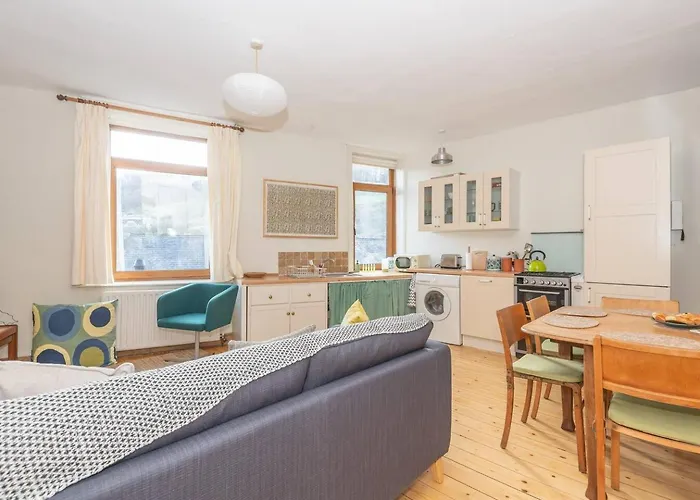 Family Haven -amazing Views-heart Of Bridge - Pass The Keys