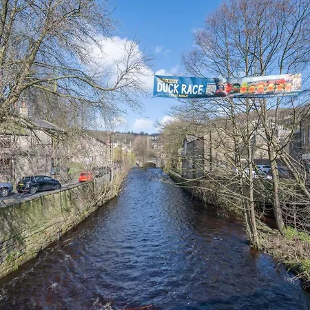 Family Haven -amazing Views-heart Of Bridge - Pass The Keys * Hebden